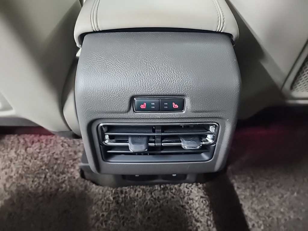 링컨 코세어 2.0 리저브 AWD 이미지 13
