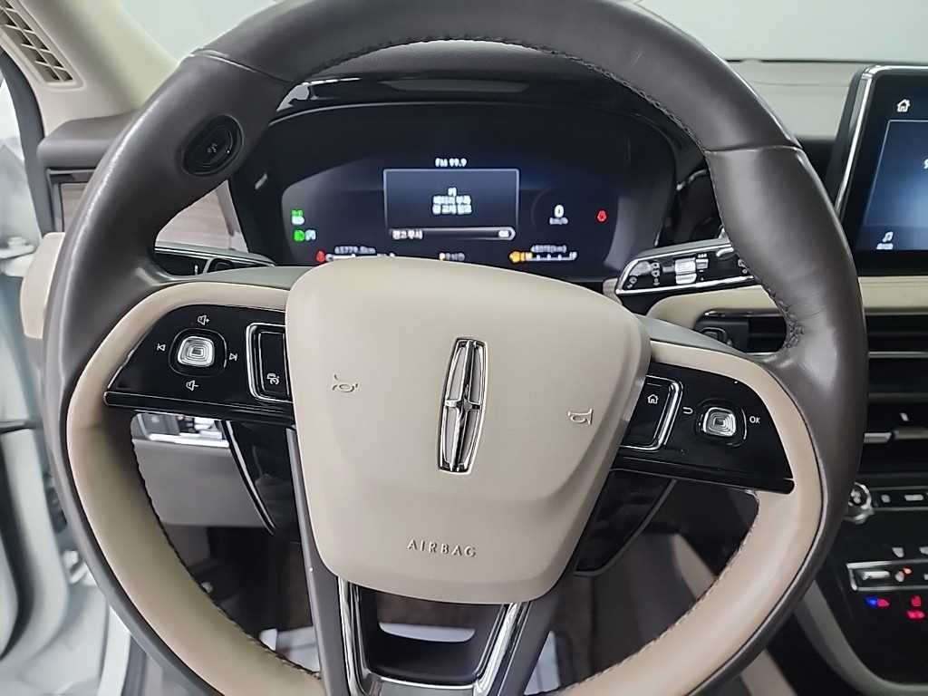 링컨 코세어 2.0 리저브 AWD 이미지 9