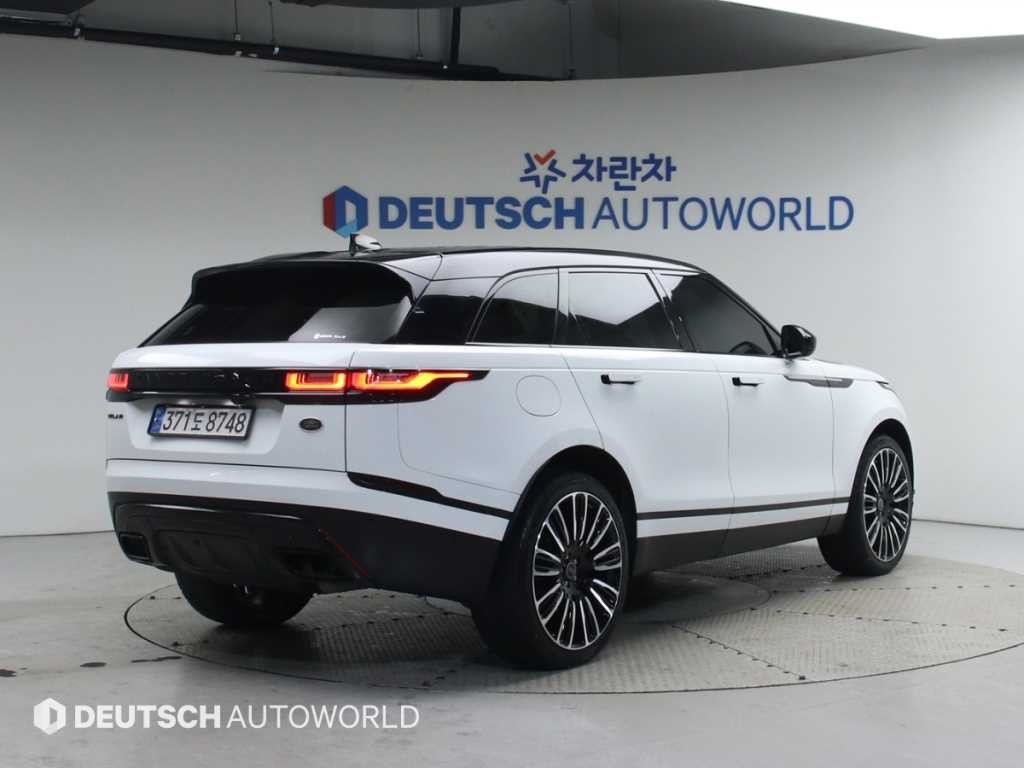 랜드로버 레인지로버 벨라 2.0 D240 SE 이미지 2
