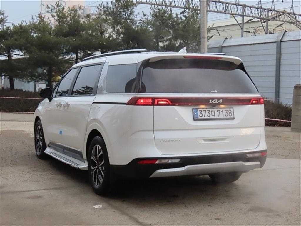 기아 카니발 카니발 4세대 디젤 9인승 프레스티지 이미지 3
