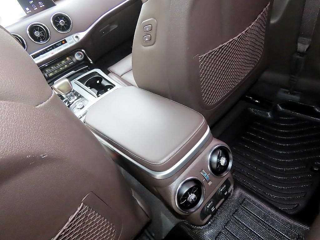 기아 스팅어 가솔린 2.0 터보 2WD 플래티넘 이미지 15
