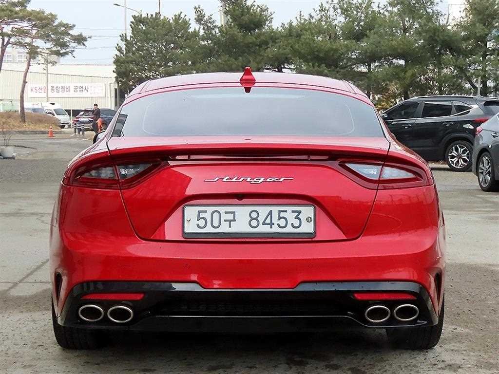 기아 스팅어 가솔린 2.0 터보 2WD 플래티넘 이미지 4