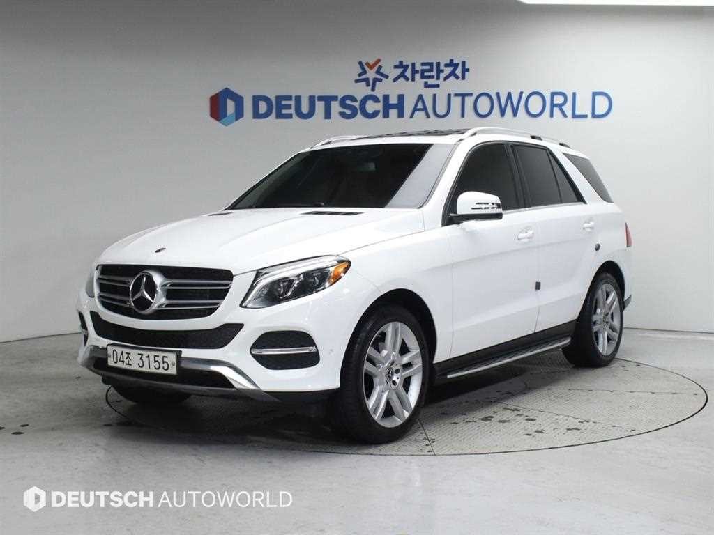 벤츠 GLE 클래스 GLE 클래스 W166 GLE 350 d 4MATIC 이미지 1