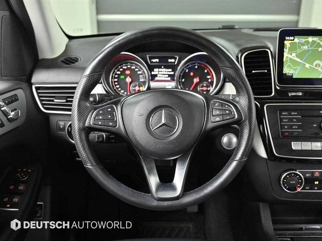 벤츠 GLE 클래스 GLE 클래스 W166 GLE 350 d 4MATIC 이미지 13