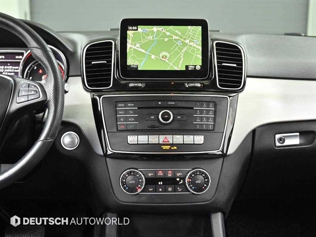 벤츠 GLE 클래스 GLE 클래스 W166 GLE 350 d 4MATIC 이미지 14