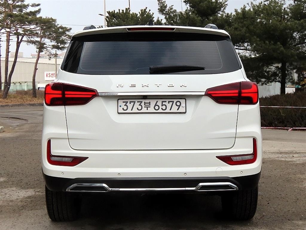 KG모빌리티(쌍용) 렉스턴 올 뉴 렉스턴 (Y450) 디젤 2.2 4WD 프레스티지 이미지 4