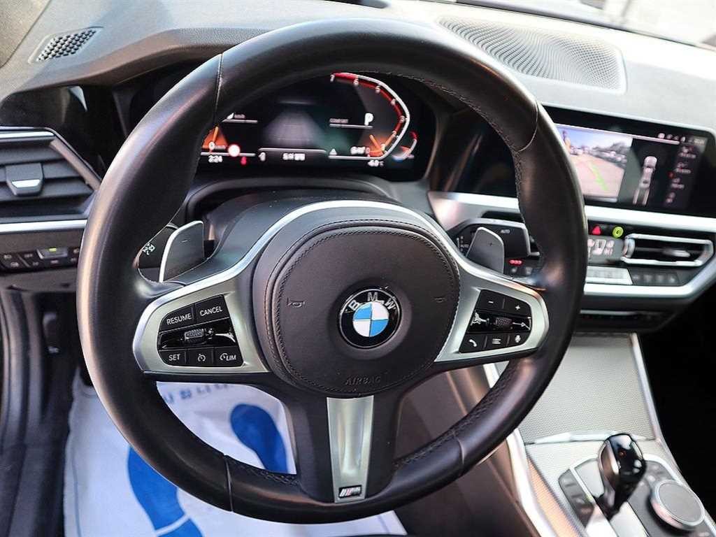 BMW 3시리즈 3시리즈 (G20) 320i M 스포츠 블랙수트 이미지 8