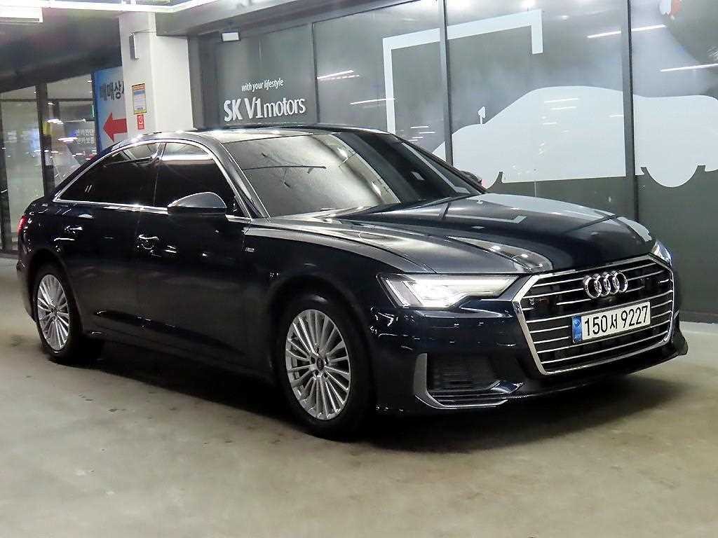 아우디 A6 A6 (C8) 45 TFSI 프리미엄 이미지 1