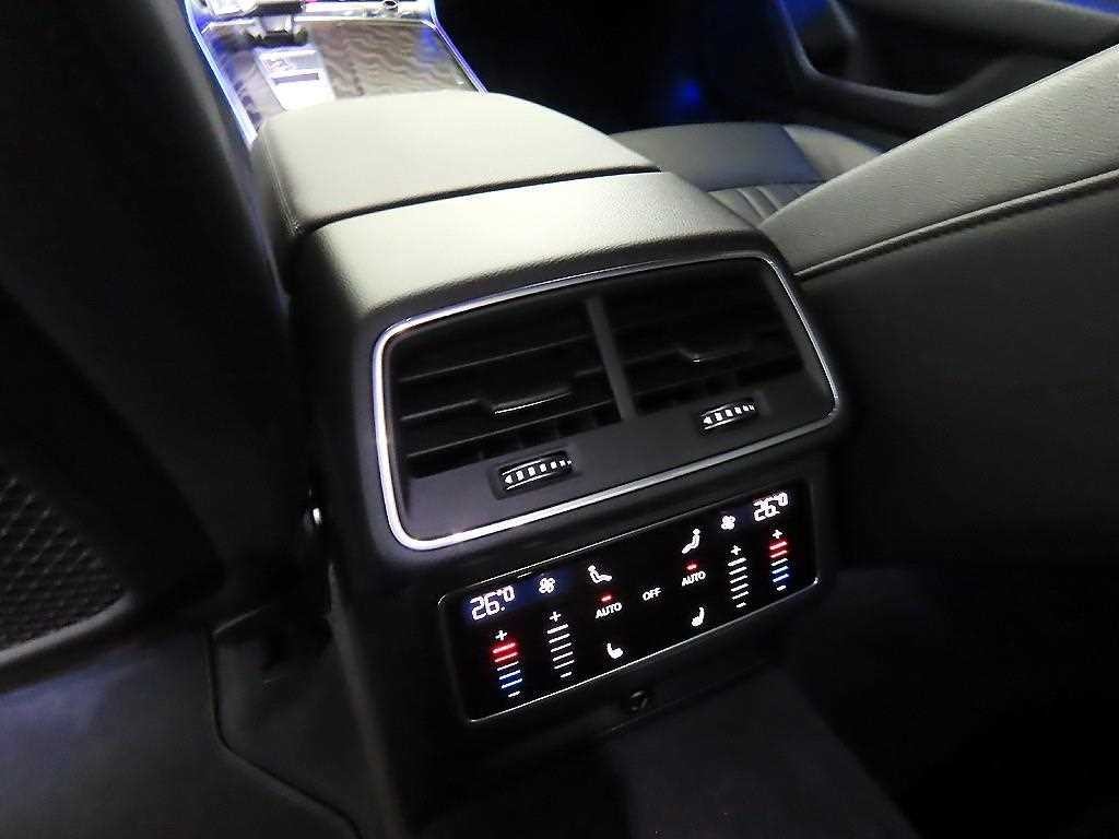 아우디 A6 A6 (C8) 45 TFSI 프리미엄 이미지 16