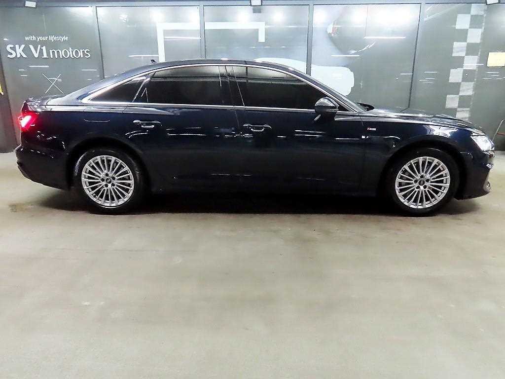 아우디 A6 A6 (C8) 45 TFSI 프리미엄 이미지 3