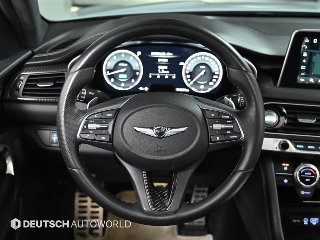 제네시스 G70 2.0T AWD 스포츠 패키지 이미지 13