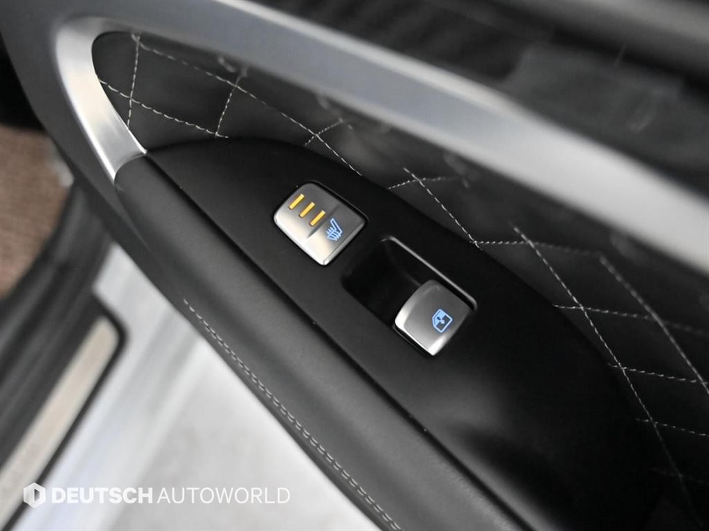 제네시스 G70 2.0T AWD 스포츠 패키지 이미지 16