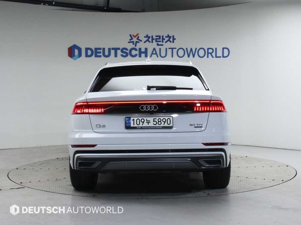 아우디 Q8 50 TDI 콰트로 프리미엄 이미지 4