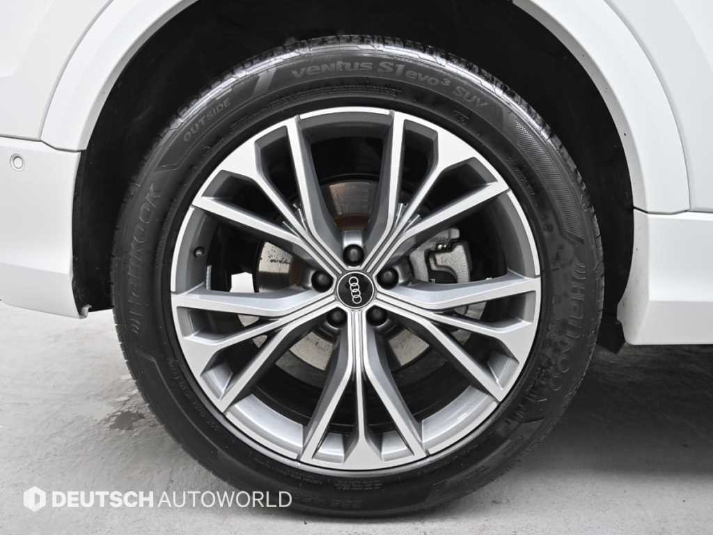 아우디 Q8 50 TDI 콰트로 프리미엄 이미지 5