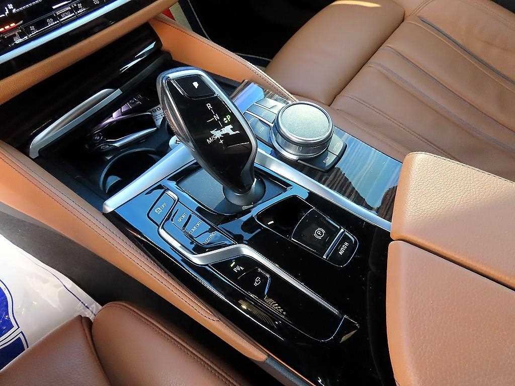 BMW 5시리즈 5시리즈 (G30) 520i M 스포츠 이미지 11
