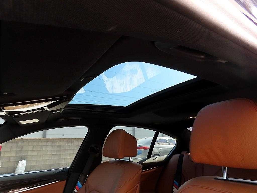 BMW 5시리즈 5시리즈 (G30) 520i M 스포츠 이미지 17