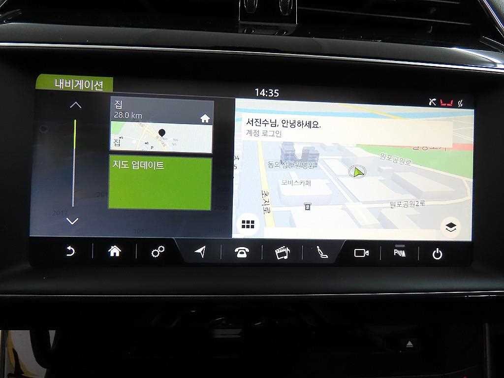 재규어 XE 2.0D 프레스티지 이미지 8