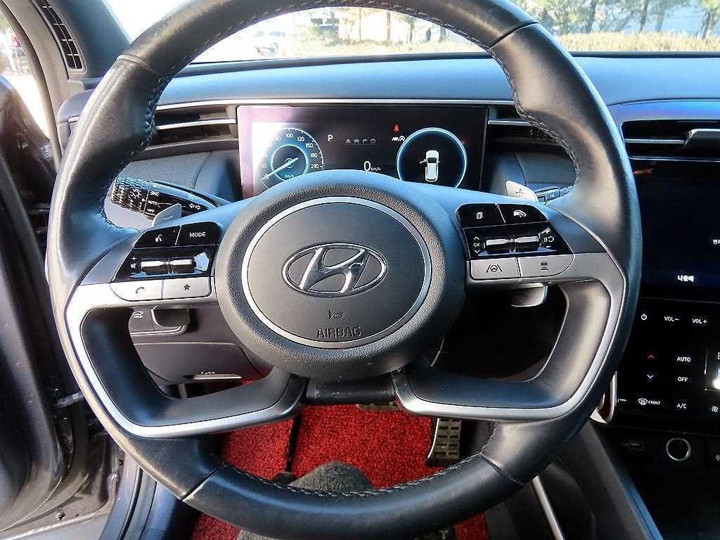 현대 투싼 투싼 (NX4) 디젤 2.0 4WD 인스퍼레이션 이미지 8