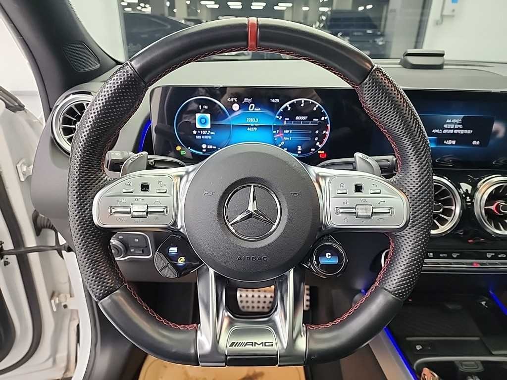 벤츠 GLB 클래스 GLB클래스 X247 AMG GLB 35 4MATIC 이미지 9