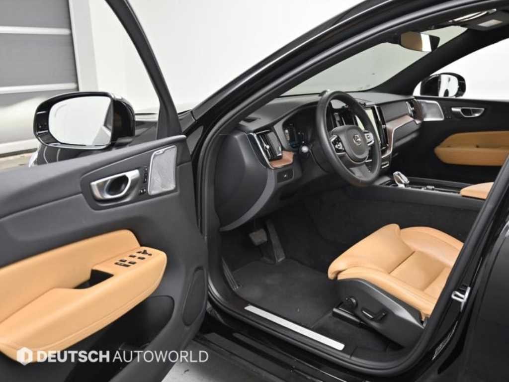 볼보 XC60 XC60(2세대) B5 AWD 얼티메이트 브라이트 이미지 11