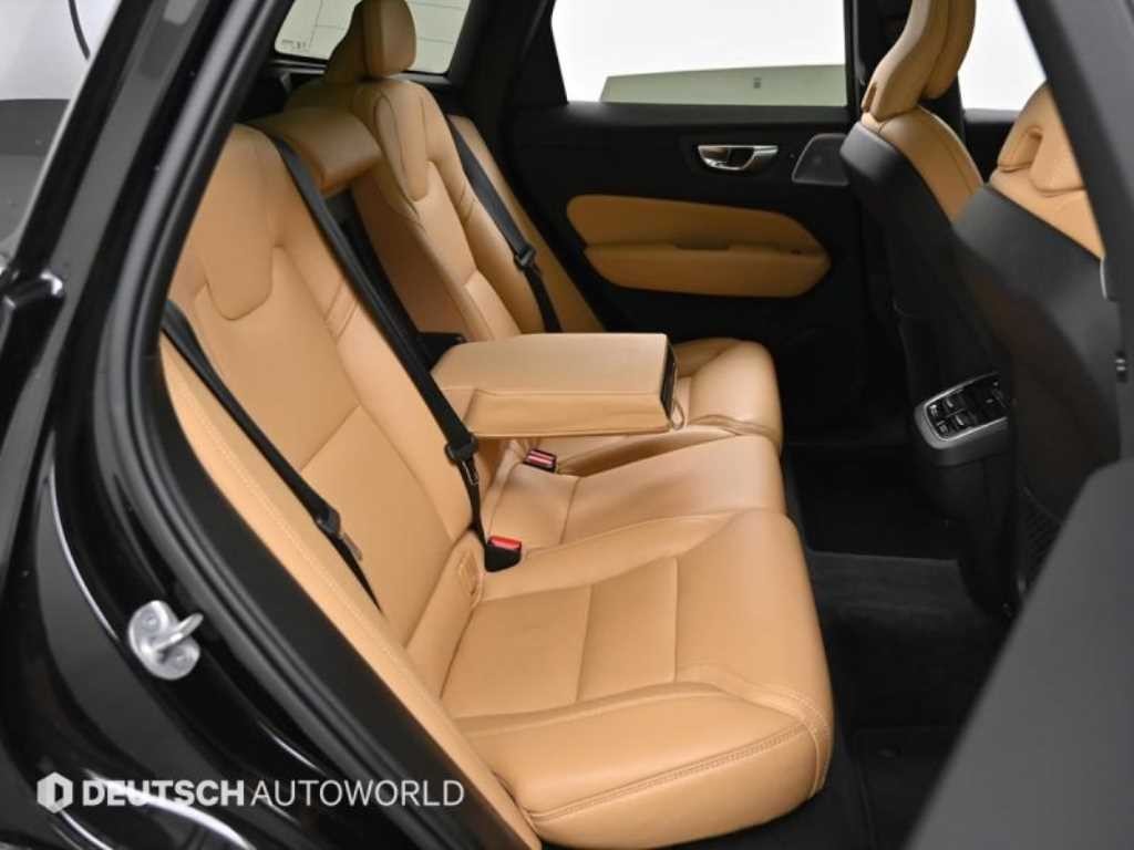 볼보 XC60 XC60(2세대) B5 AWD 얼티메이트 브라이트 이미지 12