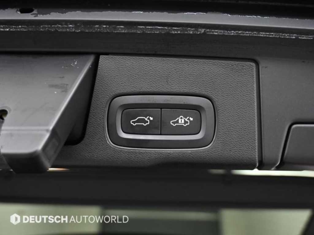 볼보 XC60 XC60(2세대) B5 AWD 얼티메이트 브라이트 이미지 20