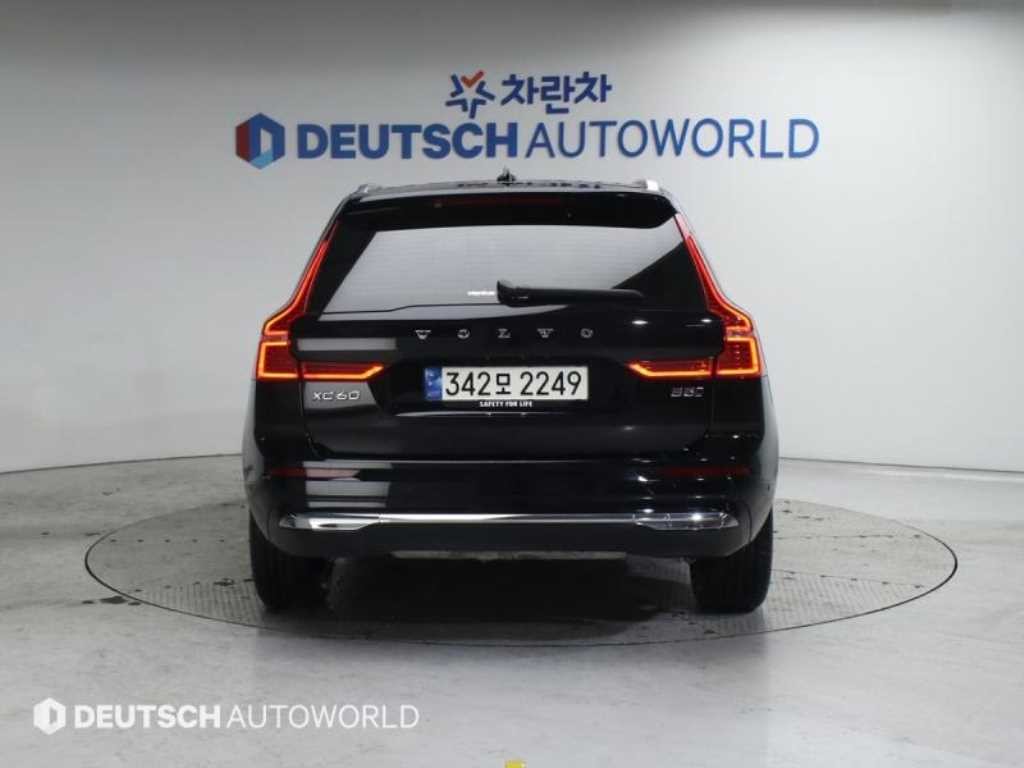 볼보 XC60 XC60(2세대) B5 AWD 얼티메이트 브라이트 이미지 4