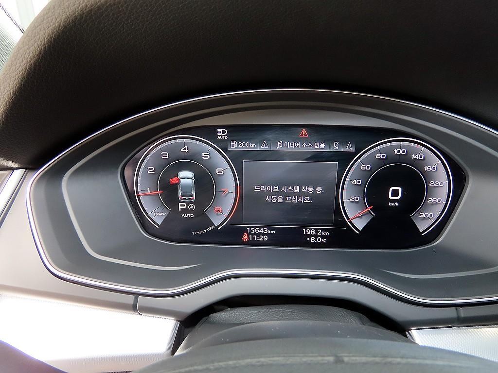 아우디 Q5 Q5 (FY) 45 TFSI 콰트로 스포트백 이미지 9