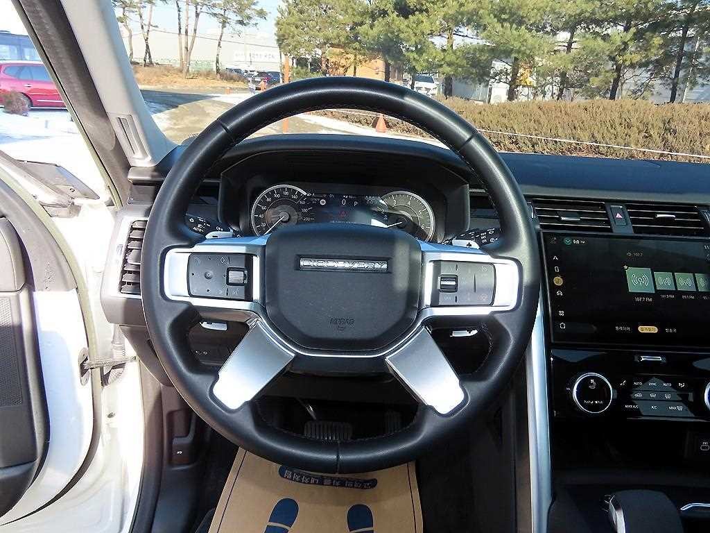 랜드로버 디스커버리 디스커버리5 2.0 P300 SE 이미지 8