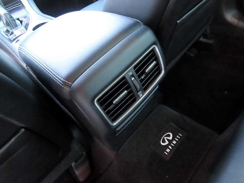 인피니티 Q Q50 2.2D 프리미엄 이미지 17