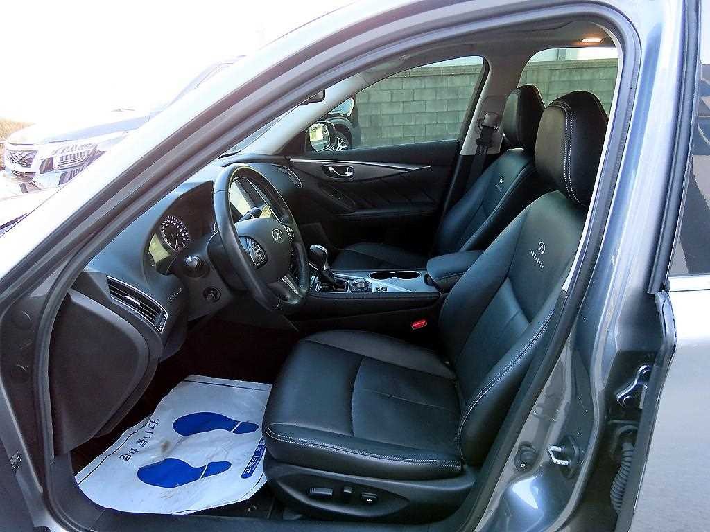 인피니티 Q Q50 2.2D 프리미엄 이미지 5