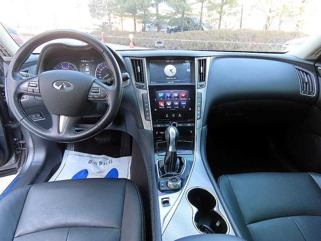 인피니티 Q Q50 2.2D 프리미엄 이미지 7