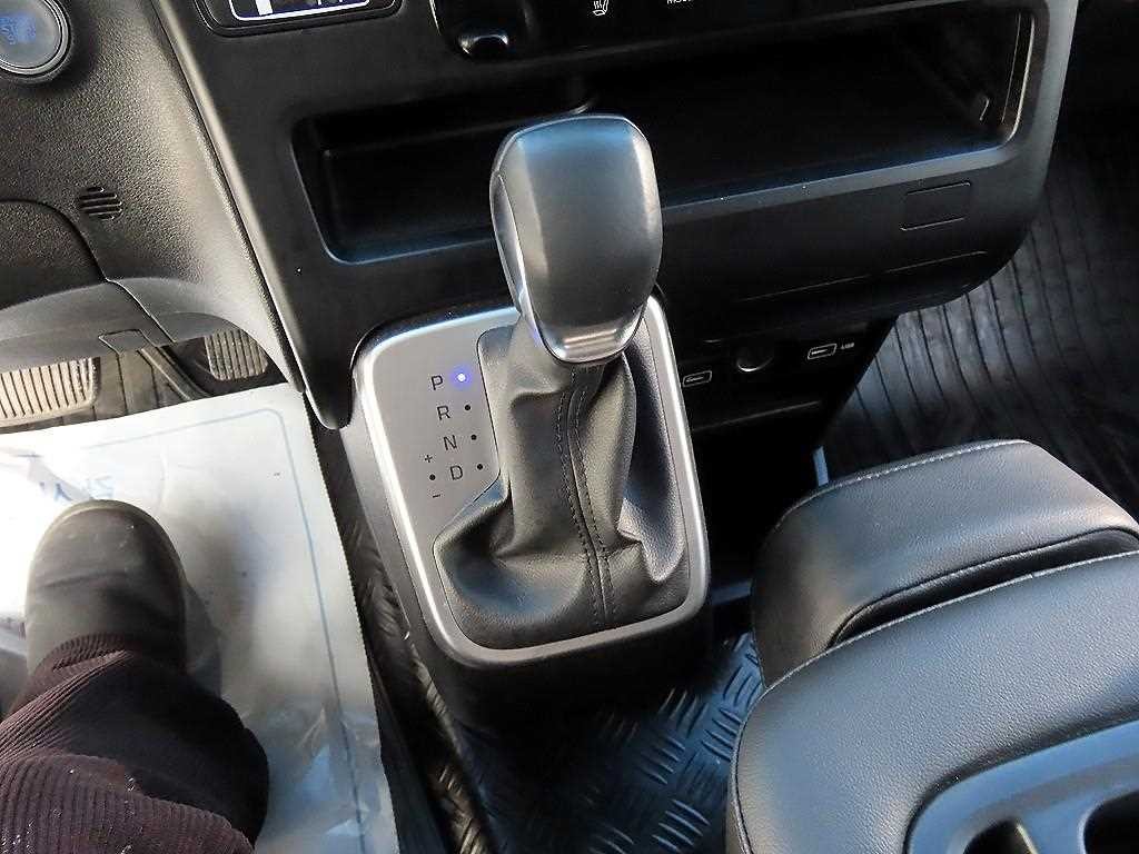 현대 스타리아 4WD 디젤 투어러 모던 이미지 11