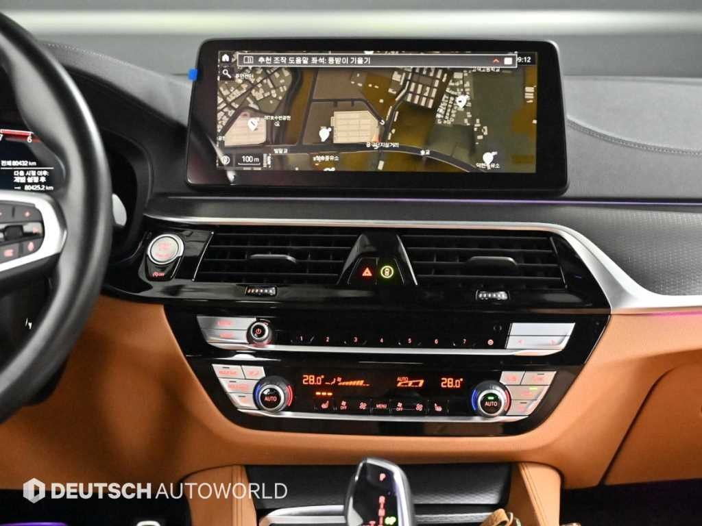 BMW 5시리즈 5시리즈 (G30) 520i M 스포츠 이미지 14
