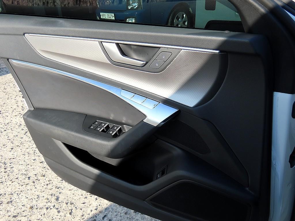 아우디 A6 A6 (C8) 45 TFSI 콰트로 이미지 11