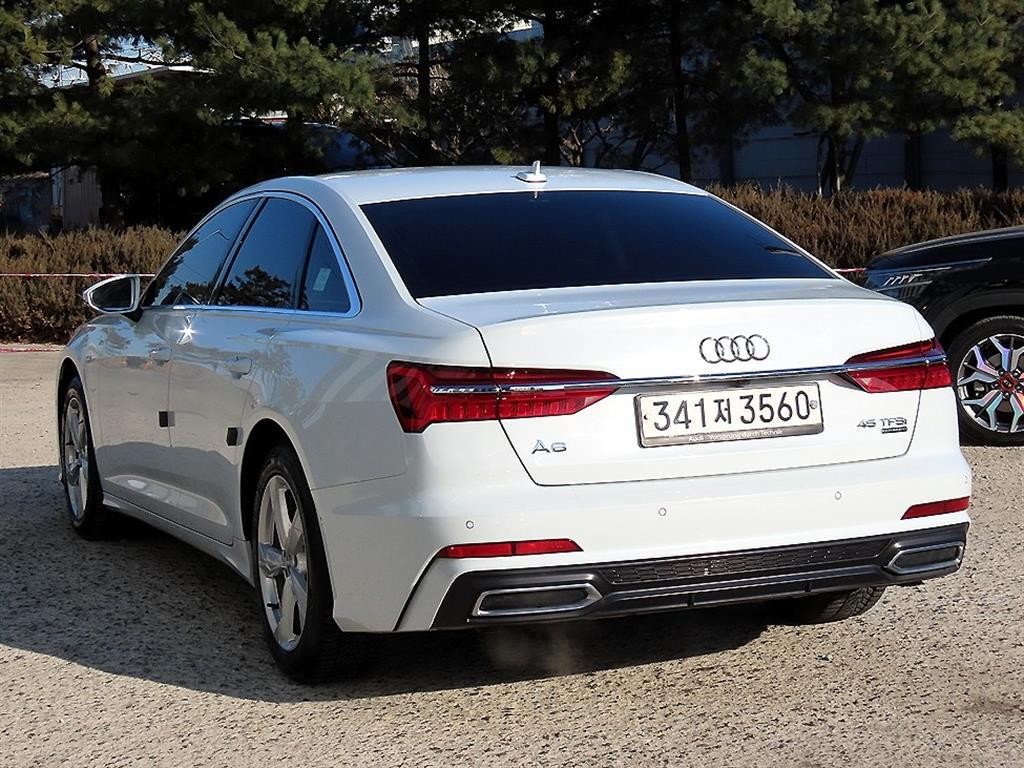 아우디 A6 A6 (C8) 45 TFSI 콰트로 이미지 3