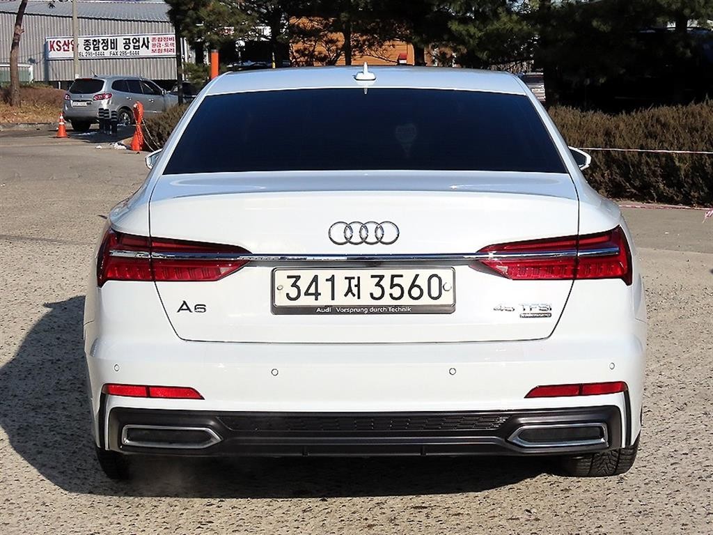 아우디 A6 A6 (C8) 45 TFSI 콰트로 이미지 4