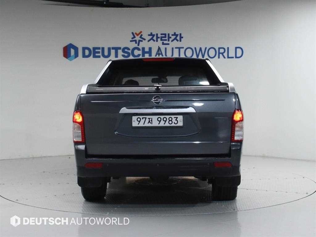 KG모빌리티(쌍용) 코란도 코란도스포츠 디젤 4WD CX7 패션 이미지 4