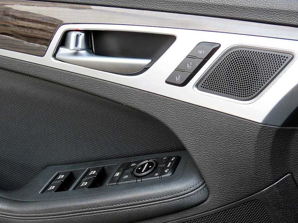 제네시스 G80 2.2D AWD 프리미엄 럭셔리 이미지 12