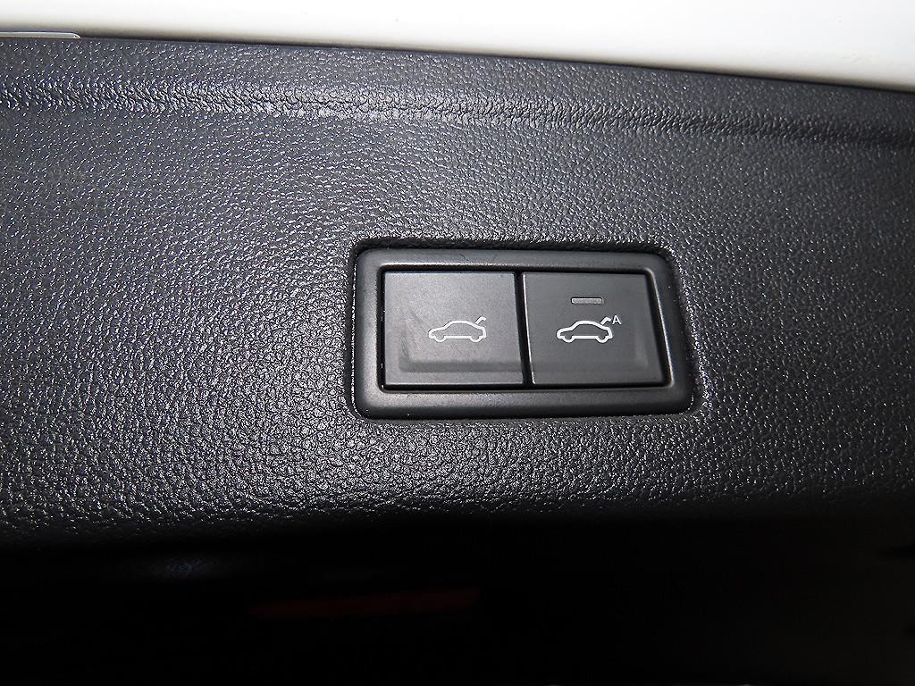 폭스바겐 투아렉 투아렉 3세대 3.0 TDI 프레스티지 이미지 15