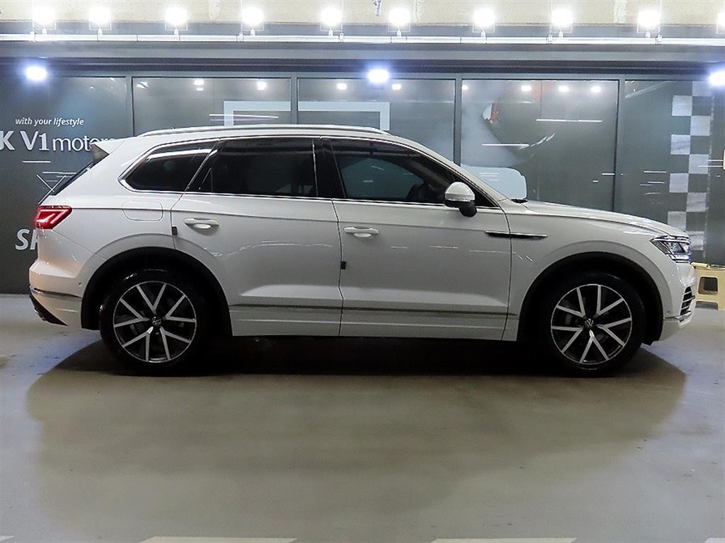 폭스바겐 투아렉 투아렉 3세대 3.0 TDI 프레스티지 이미지 3