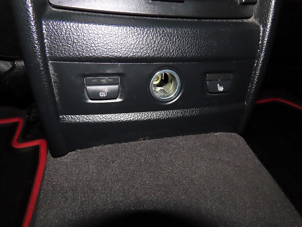 BMW 3시리즈 3시리즈 (F30) 320d 투어링 M 퍼포먼스 에디션 이미지 14