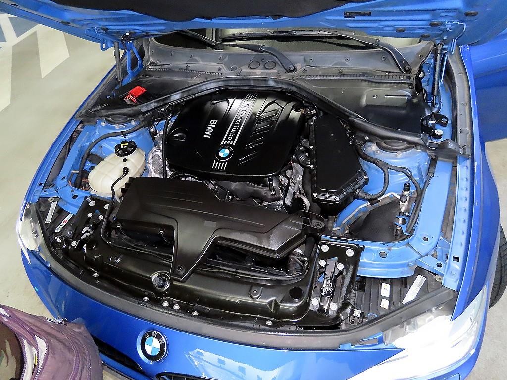 BMW 3시리즈 3시리즈 (F30) 320d 투어링 M 퍼포먼스 에디션 이미지 19