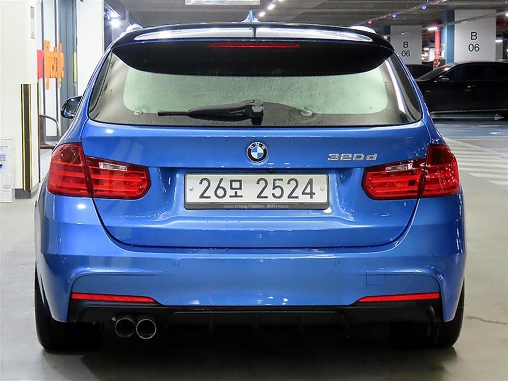 BMW 3시리즈 3시리즈 (F30) 320d 투어링 M 퍼포먼스 에디션 이미지 5