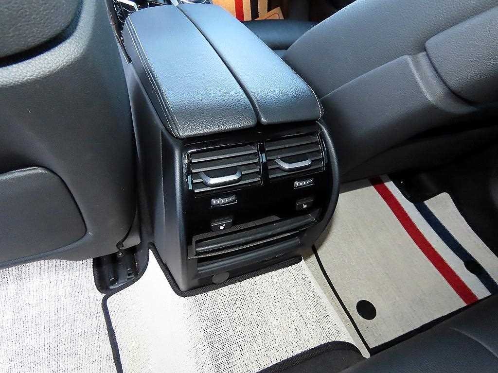 BMW 5시리즈 5시리즈 (G30) 520i M 스포츠 이미지 15