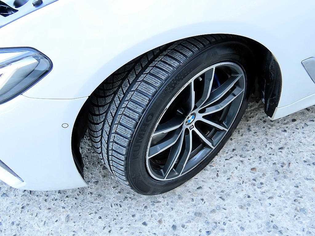 BMW 5시리즈 5시리즈 (G30) 520i M 스포츠 이미지 19
