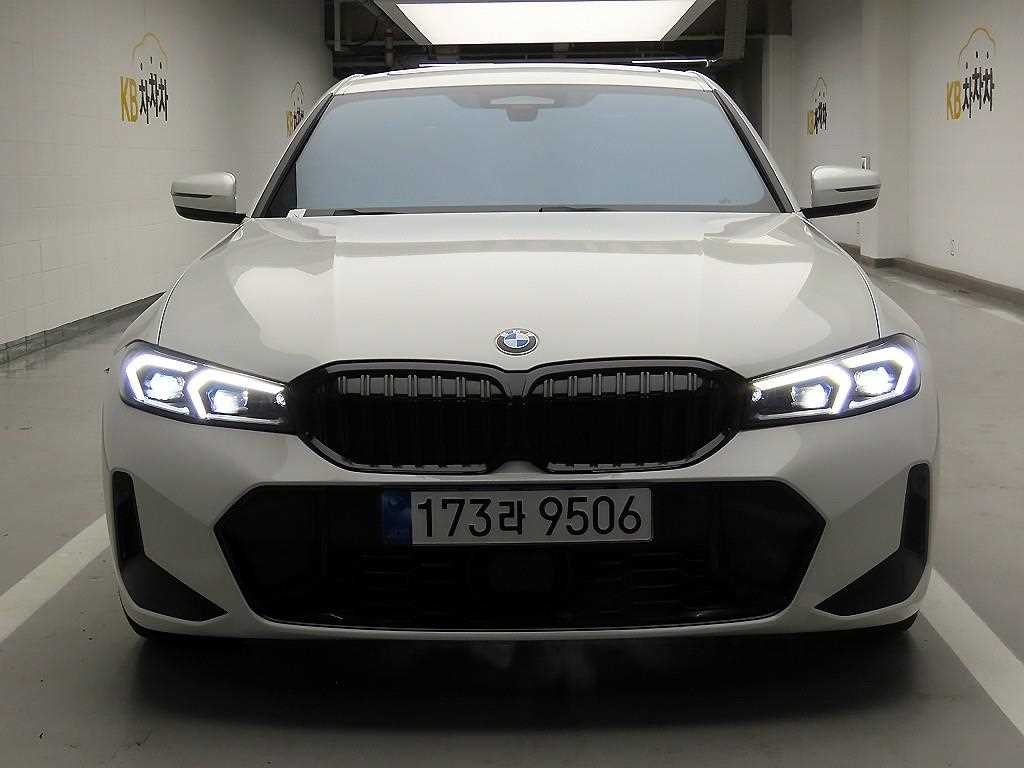 BMW 3시리즈 3시리즈 (G20) 320i M 스포츠 이미지 1