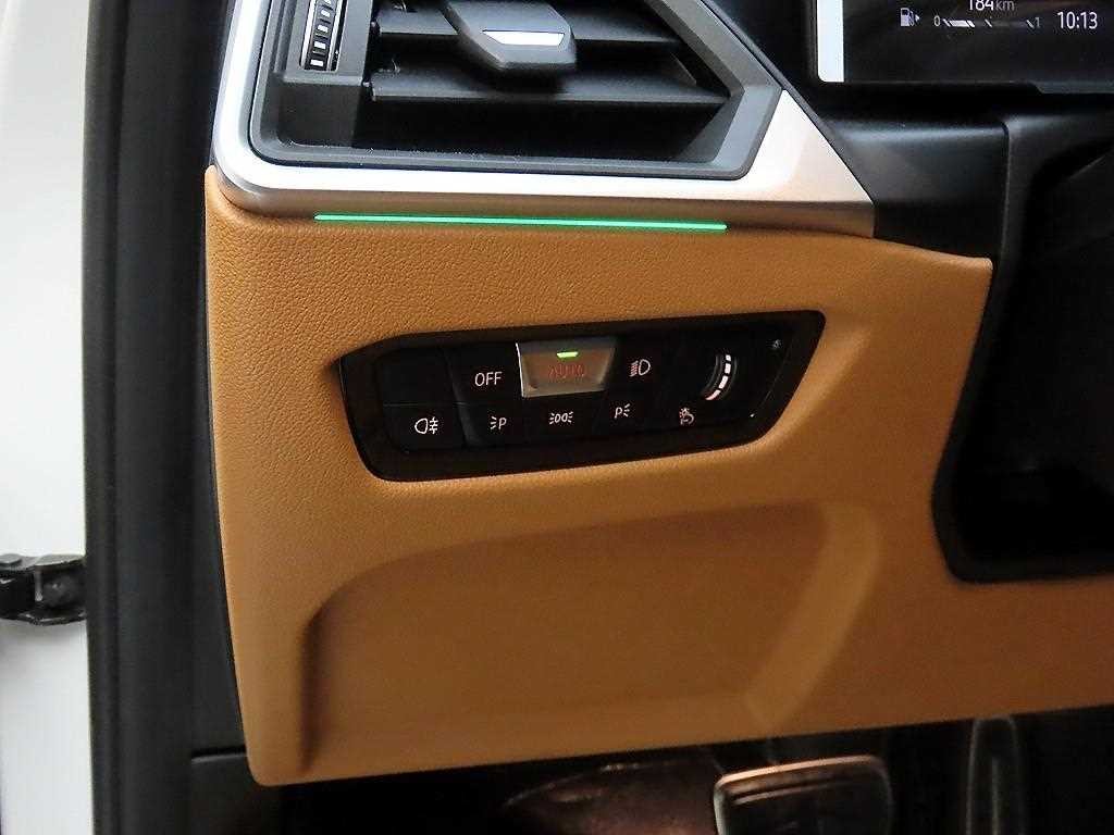 BMW 3시리즈 3시리즈 (G20) 320i M 스포츠 이미지 12