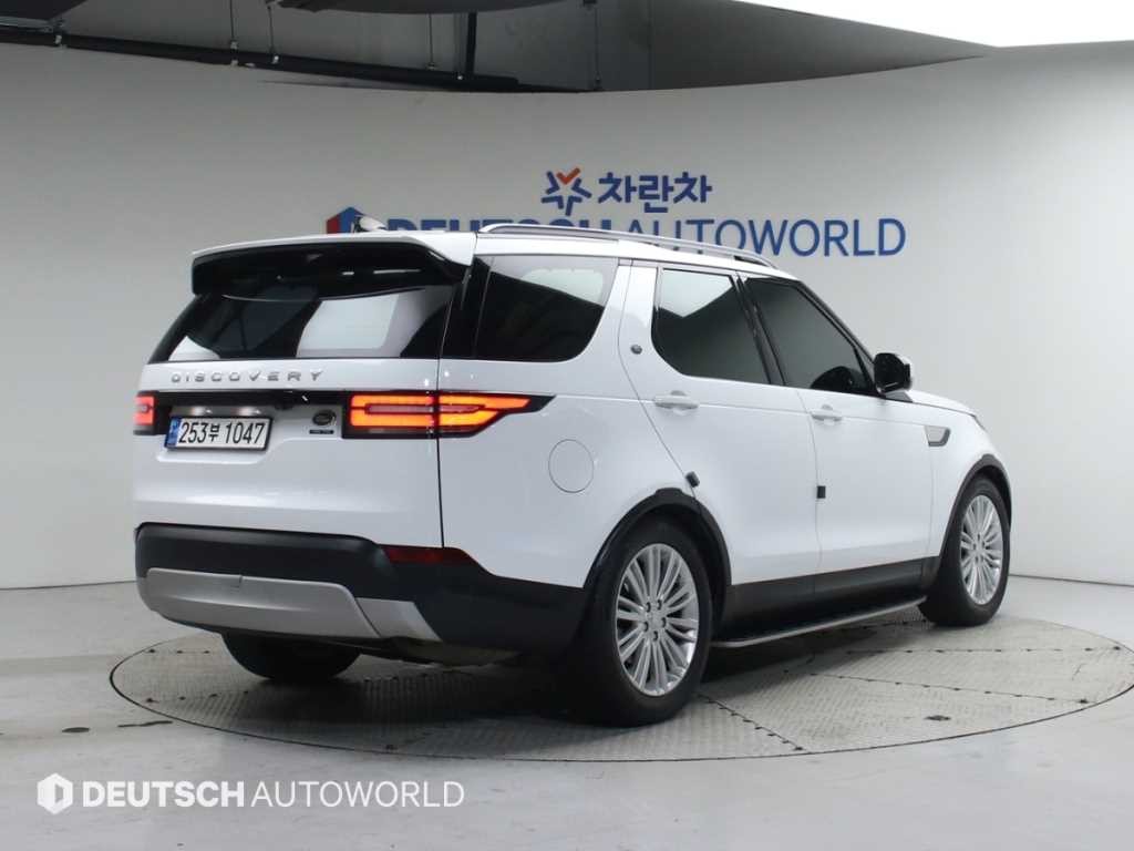 랜드로버 디스커버리 디스커버리5 3.0 TD6 HSE 럭셔리 이미지 2