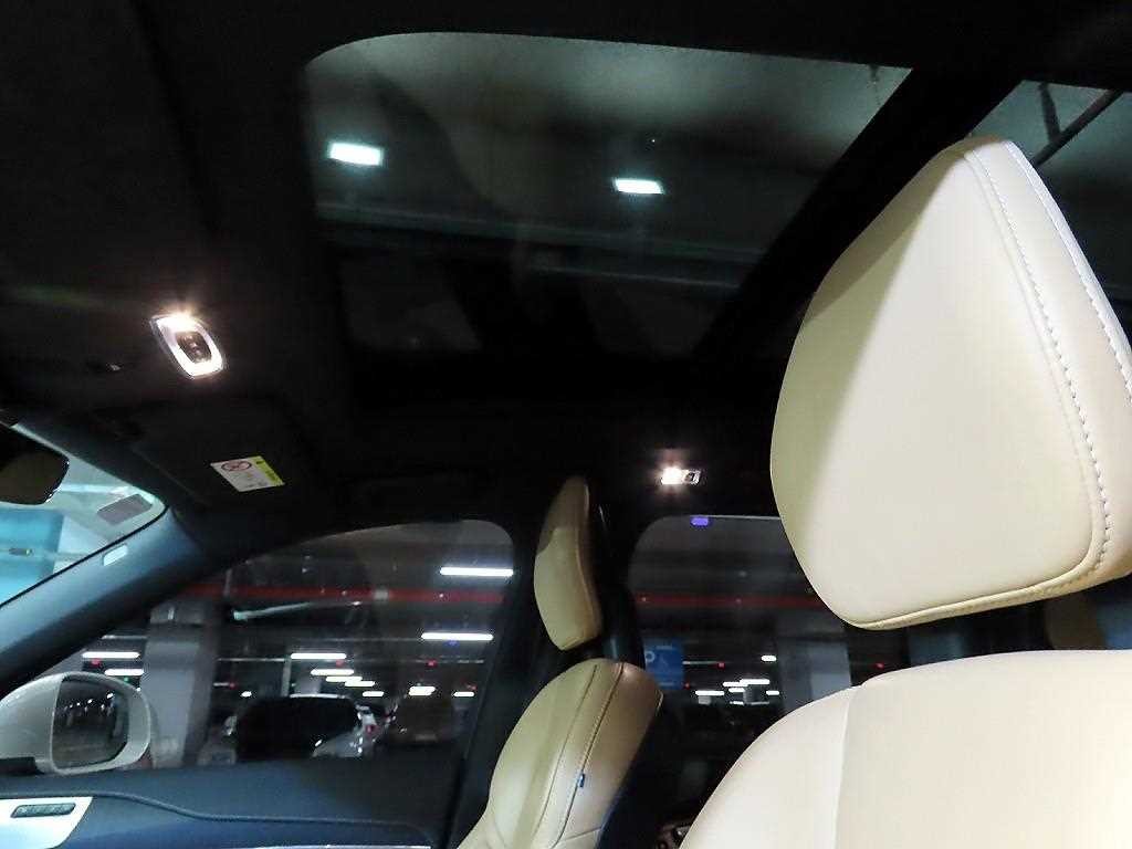볼보 XC90 XC90 2세대 2.0 T8 AWD 인스크립션 이미지 16
